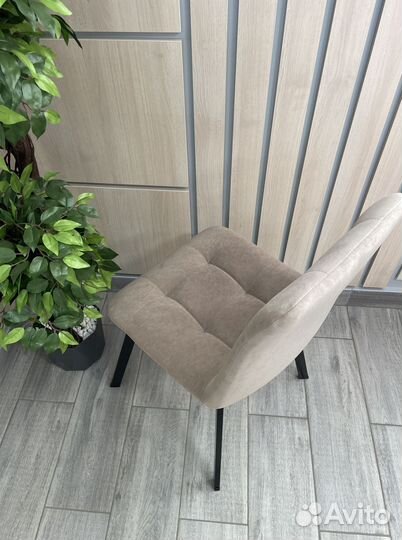 Поставка мягких стульев от производителя