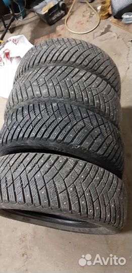 R17 Goodyear Ultragrip Ice Arctic 215/60, PCD 0x98 DIA 15