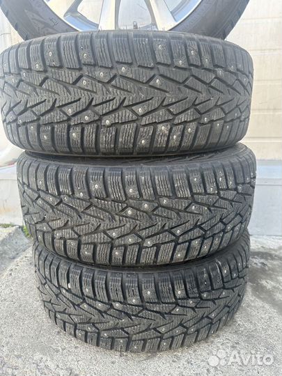 Комплект зимних колес mazda 6 225/55R17 nokian nor