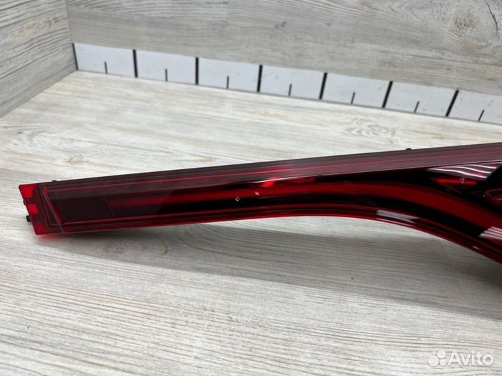 Фонарь задний внутренний правый Renault Arkana