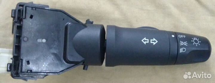 Подрулевой переключатель света Nissan Tiida C11