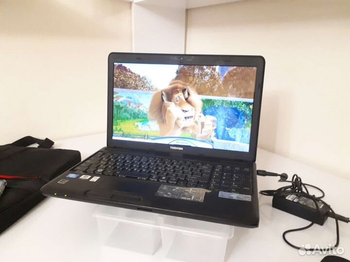 Ноутбук toshiba
