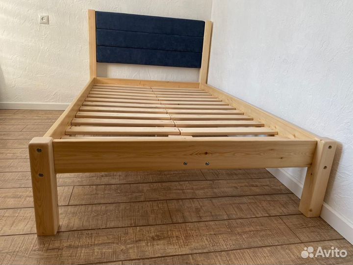 Кровать односпальная 90х200 с матрасом