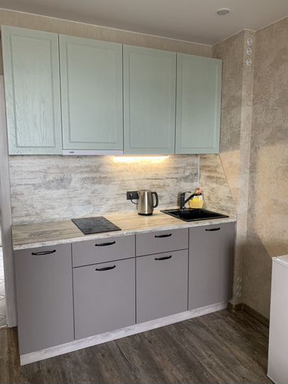 2-к. квартира, 40 м², 8/16 эт.