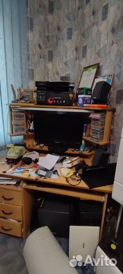 Компьютерный стол