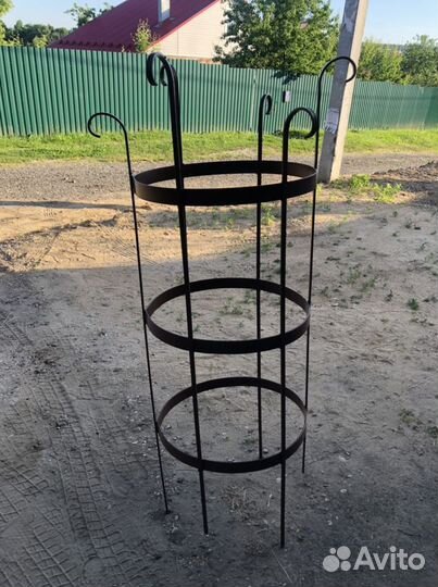 Кустодержатель, опора для роз