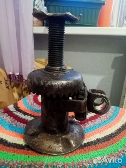 Винтовой домкрат СССР