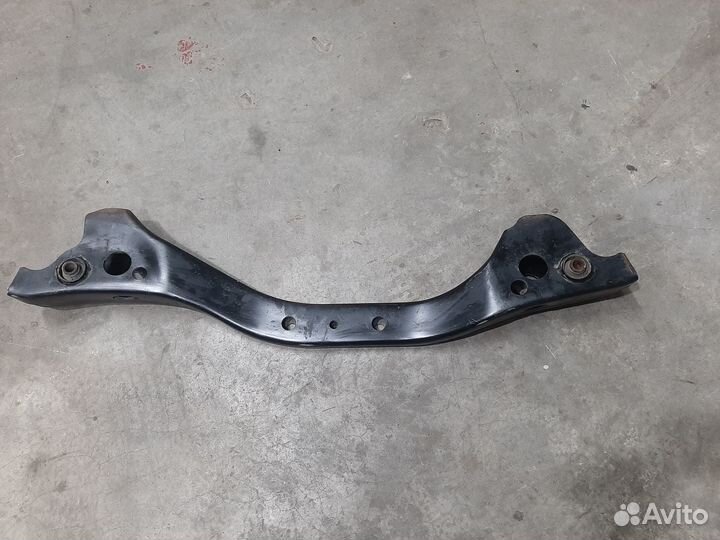 Балка торсионов Land Cruiser 100/Lexus LX470