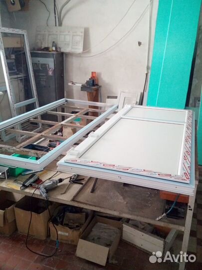 Пластиковая дверь. Заполнение сендвич. Установка