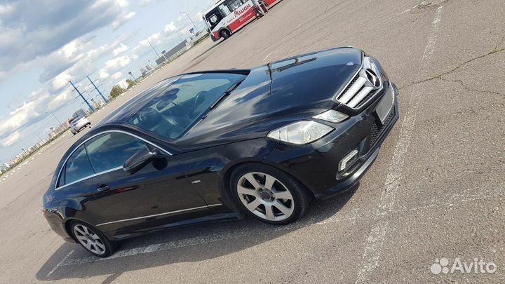 Mercedes-Benz E-класс 2.1 МТ, 2009, 320 000 км