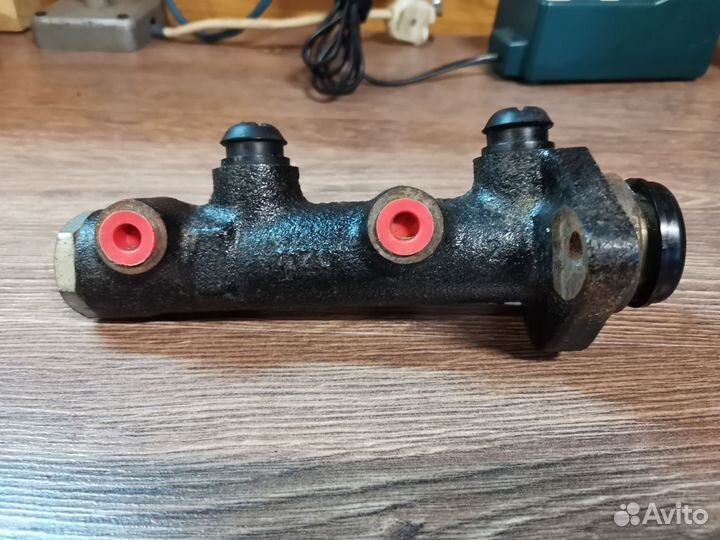 Главный тормозной цилиндр москвич 412