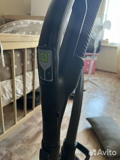 Пылесос Polaris PVC-0750