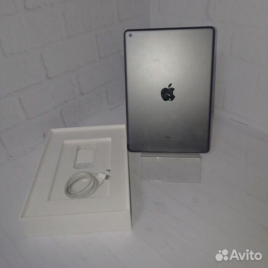 Планшет Apple iPad 9 2021 MK2K3LL/A 64 gb серый