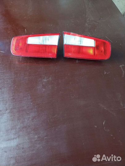 Фонарь внутренний Рено Лагуна II хэтчбек