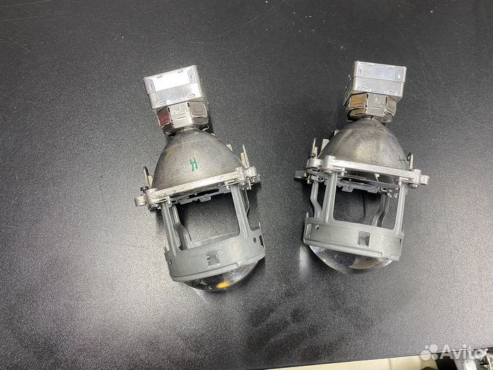 Штатные линзы с лампами на bmw x5