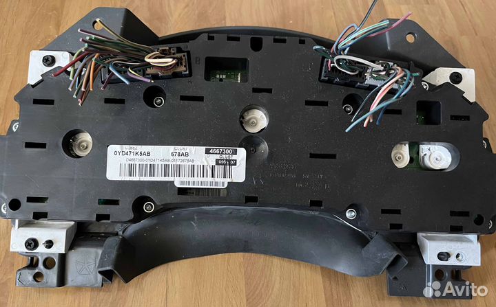 Панель приборов на dodge caliber