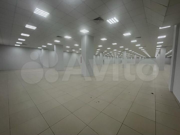 Торговая площадь, 1490 м²