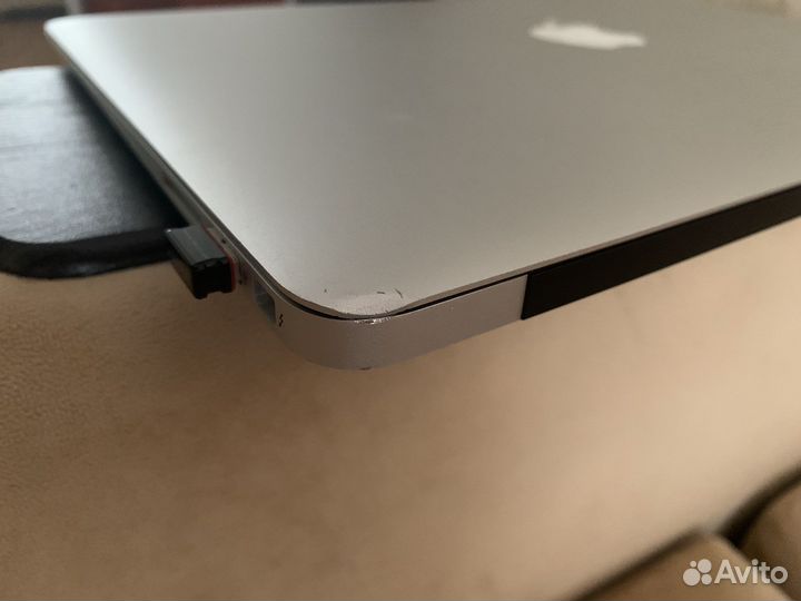 Apple MacBook Air 2011 mid 13