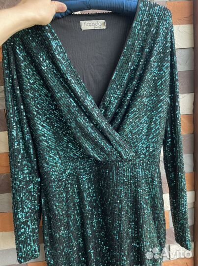 Платье с пайетками