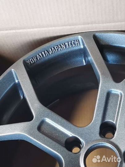 Литые диски р17 5х114. 3бу