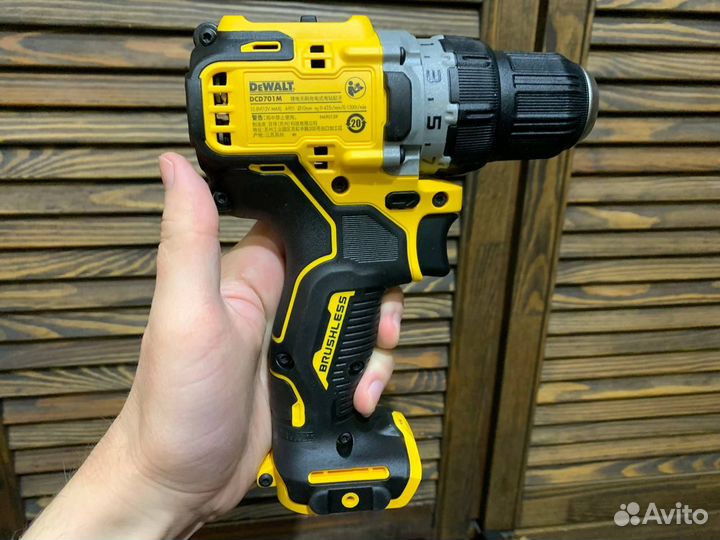 Шуруповерт dewalt dcd701d2