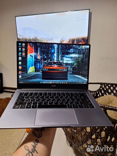 Huawei matebook d14