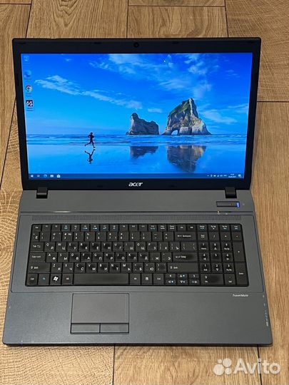 Ноутбук Acer i3/4gb/240gb ssd