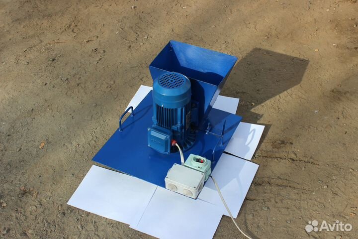 Зернодробилка дку