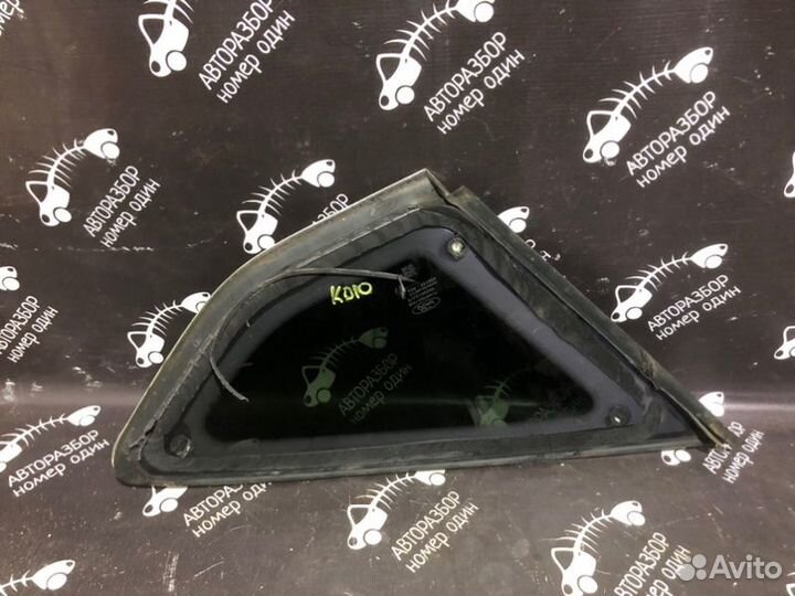 Стекло (форточка) боковое правое Ford Focus 3