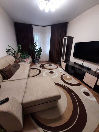 2-к. квартира, 57 м², 8/9 эт.