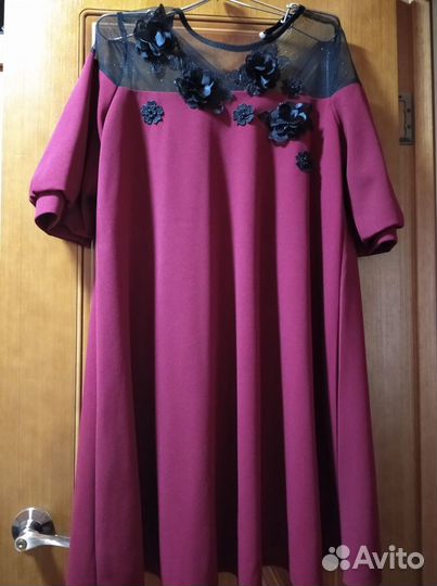 Продаю платья