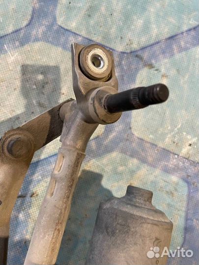 Тройник вентиляции картерных газов 4H1955119C