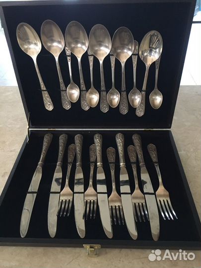 Набор столового серебра