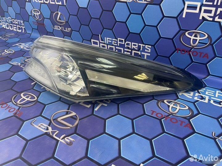 LED фонарь задний правый Toyota Camry XV70