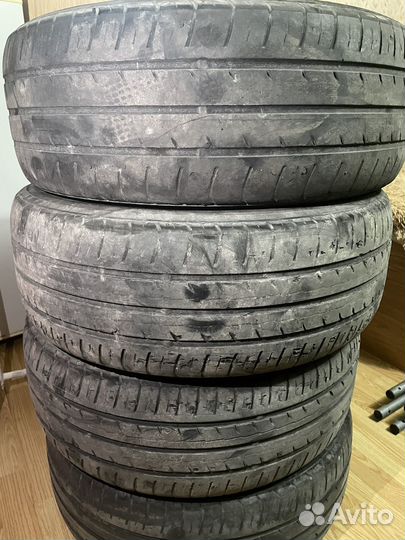 Yokohama Radial S301 215/55 R17 94V