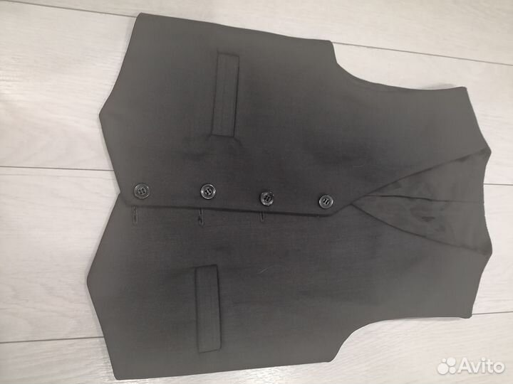 Костюм тройка