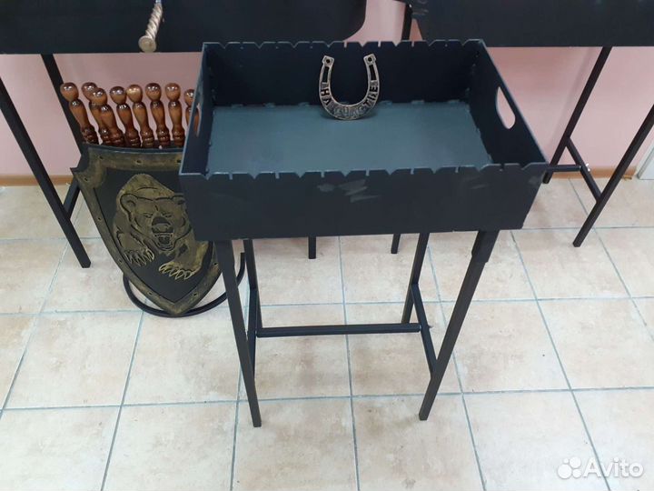Мангал с разборными ножками 50х36 см