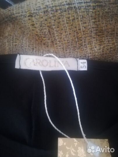 Продам новый женский костюм, 54размер, маломерит