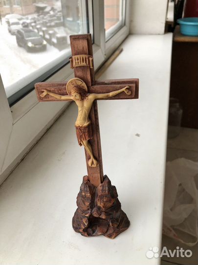 Деревянный резной крест Распятие Христово