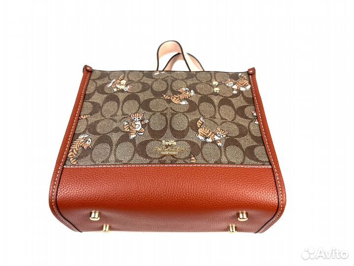 Сумка Coach Dempsey Tote 22