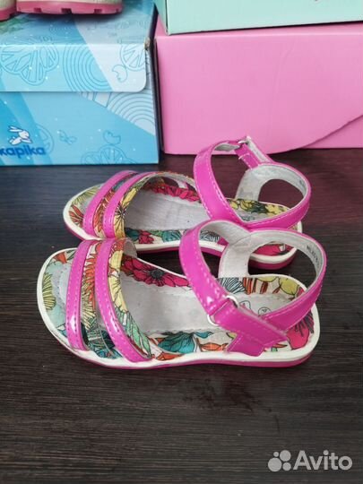 Стильные босоножки для девочки 24 размер
