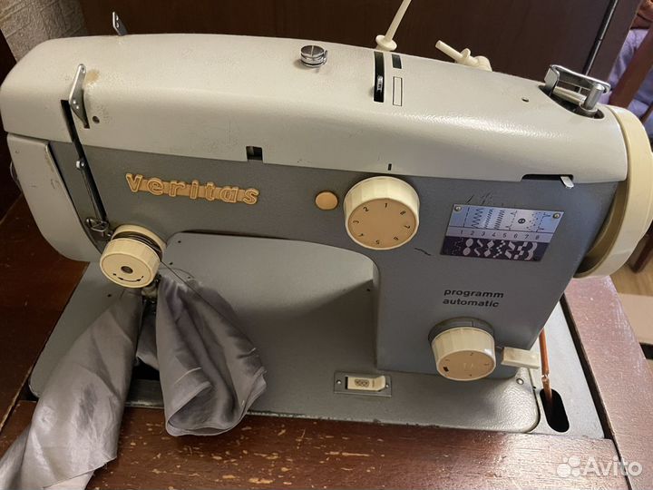 Швейная машина Veritas