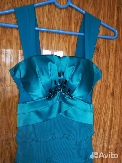 Платье праздничное