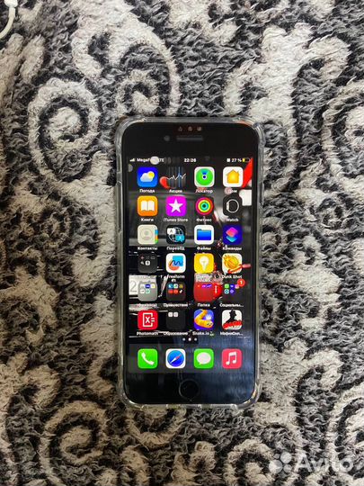 iPhone 8, 64 ГБ