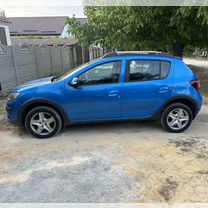 Renault Sandero Stepway 1.6 AT, 2016, 201 000 км, с пробегом, цена 950 000 руб.