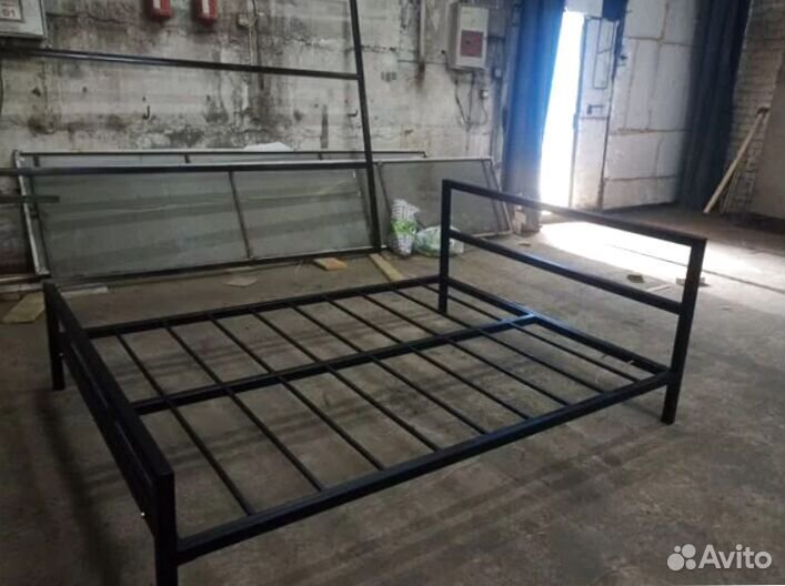 Кровать сварная