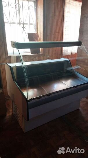 Холодильная витрина
