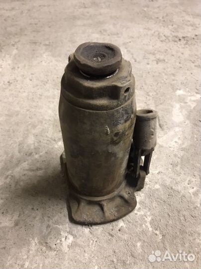 Домкрат гидравлический 5т