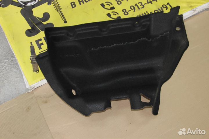 Обшивка двери багажника Peugeot 207