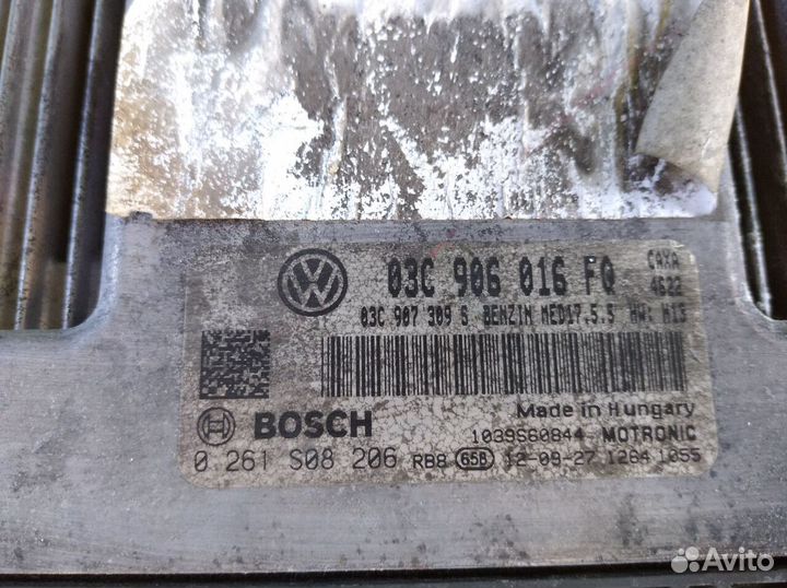 Блок управления двс VW Jetta 6